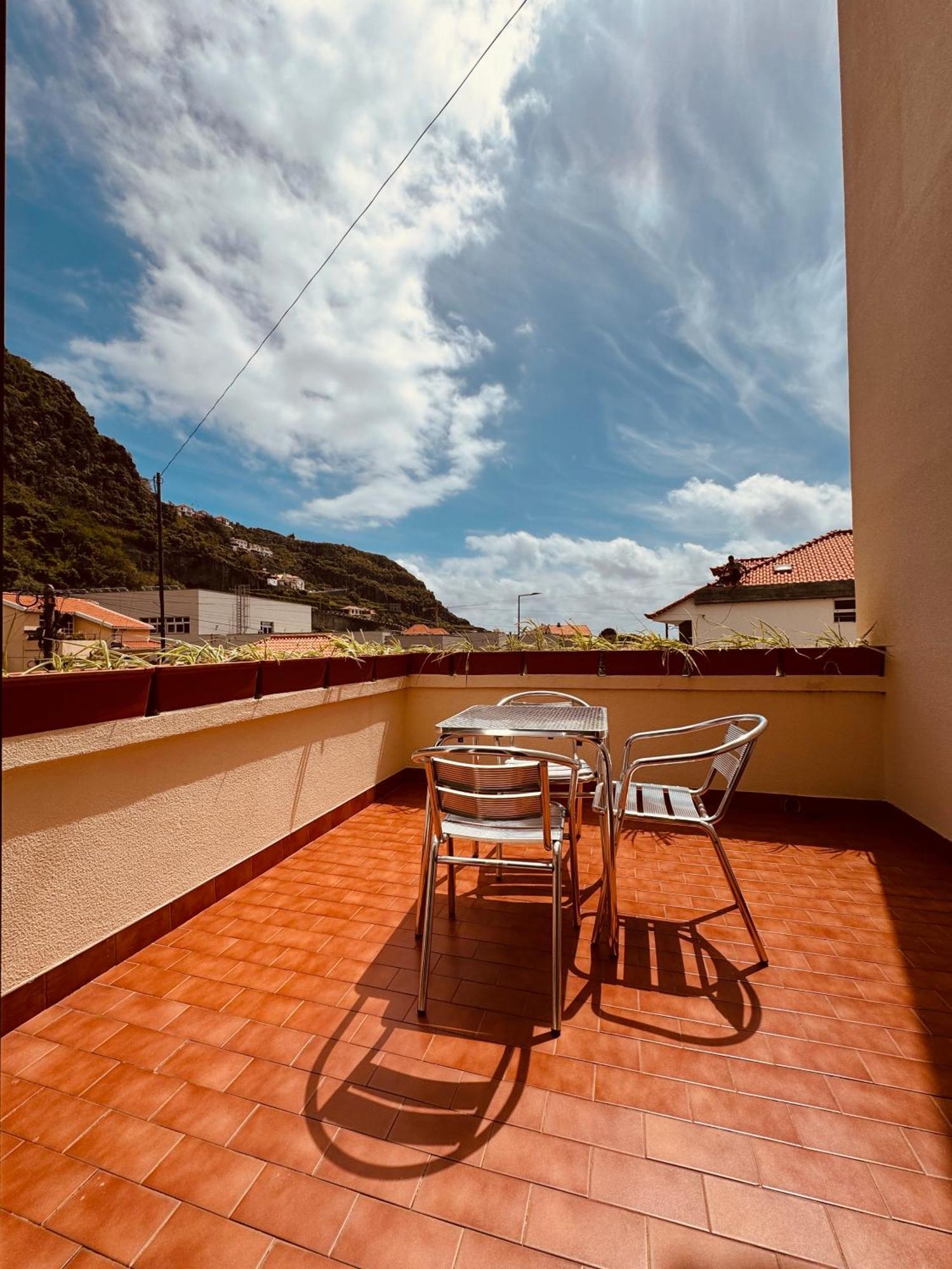 Vale Mar Guest Hotel Рибейра Брава Екстериор снимка