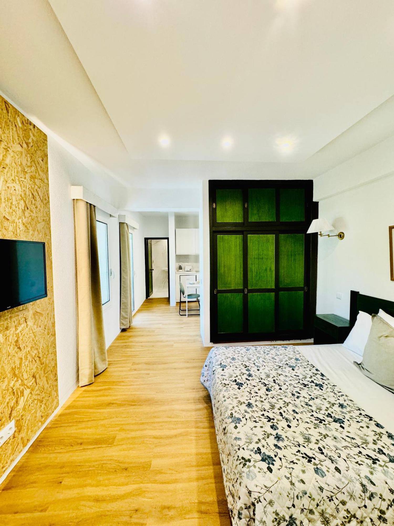 Vale Mar Guest Hotel Рибейра Брава Екстериор снимка