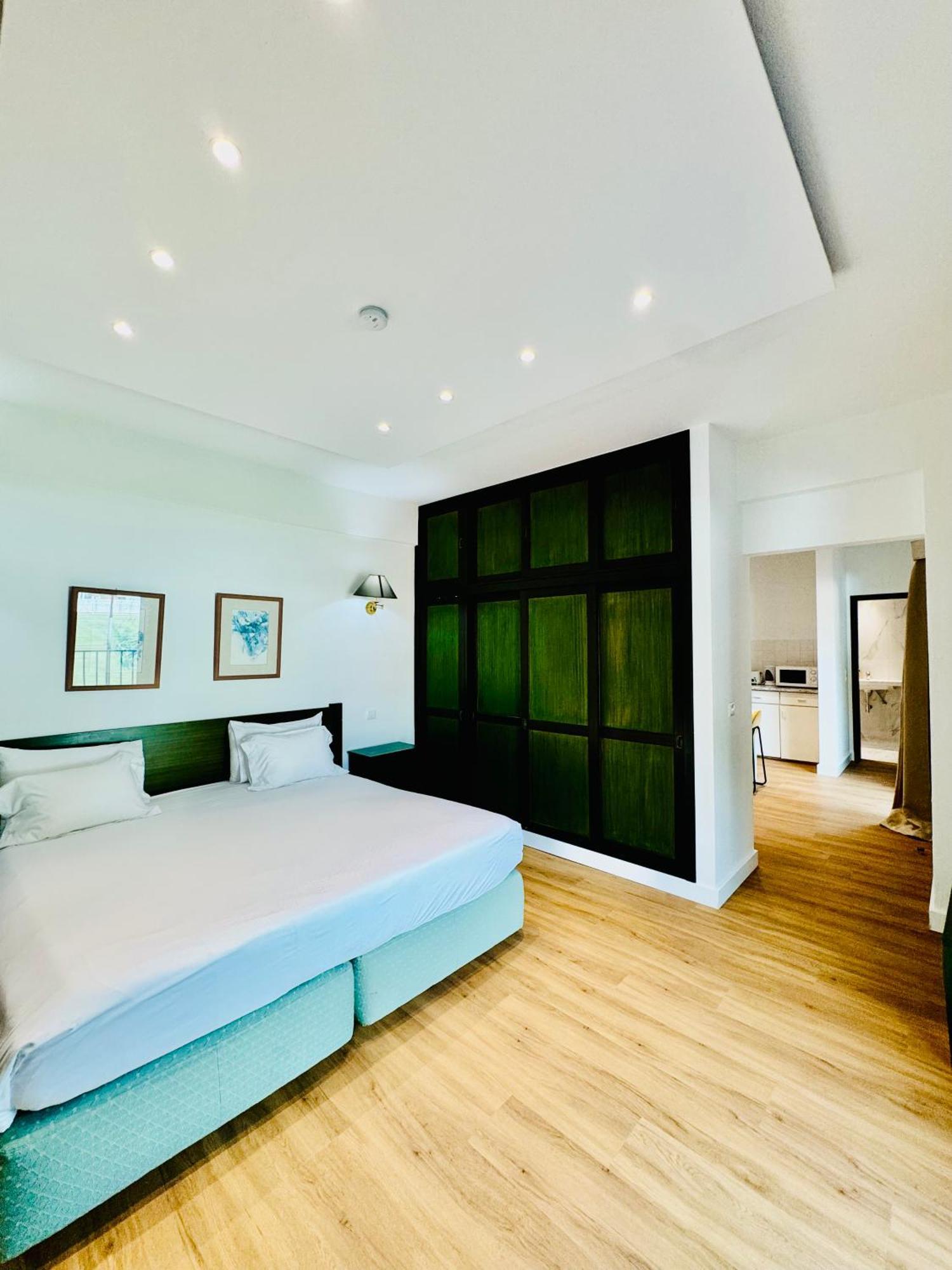 Vale Mar Guest Hotel Рибейра Брава Екстериор снимка